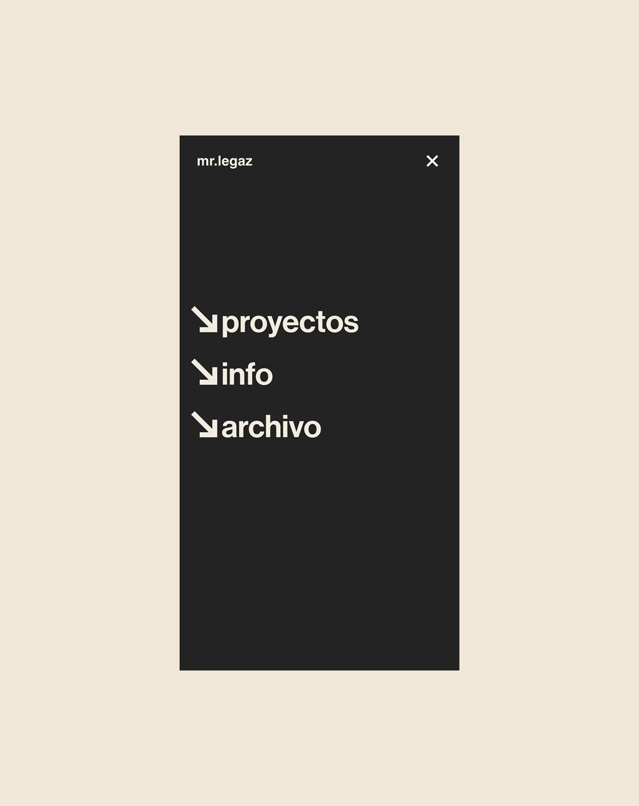 El menú de la web en el móvil: proyectos, info y archivo
